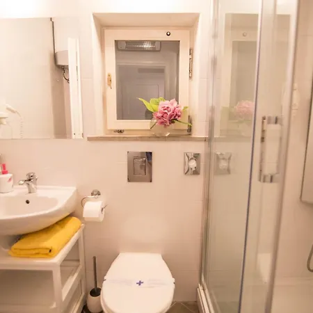 Kameni Dvori - Family Near Dubrovnik * Lovorno