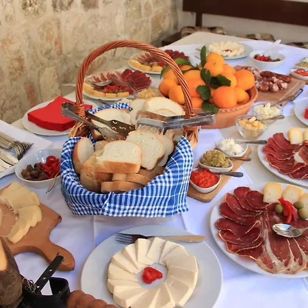 Kameni Dvori - Family Near Dubrovnik Casa vacanze