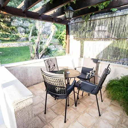 Kameni Dvori - Family Near Dubrovnik Casa vacanze Lovorno