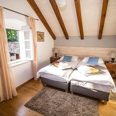 Vakantiehuis Kameni Dvori - Family Near Dubrovnik *