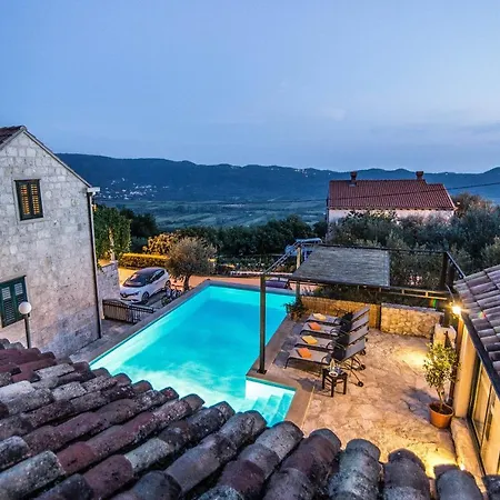 Holiday home Kameni Dvori - Family Near Dubrovnik Lovorno