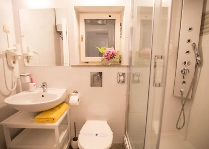 Kameni Dvori - Family Near Dubrovnik * Lovorno