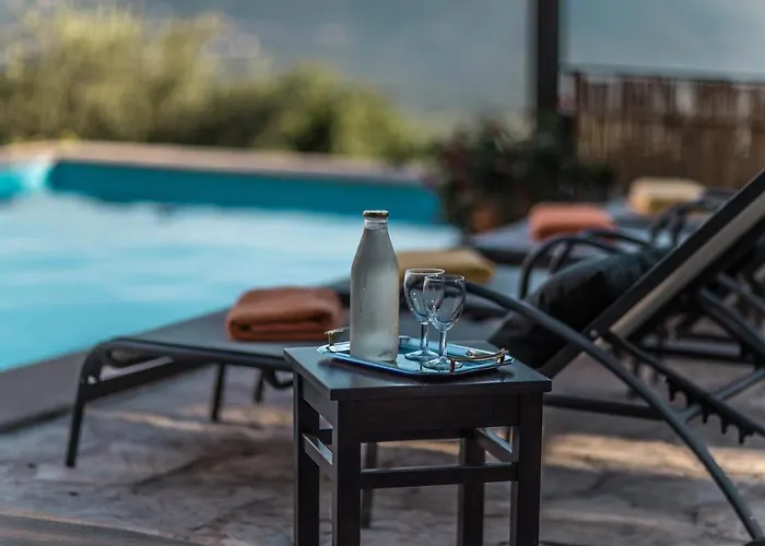 Kameni Dvori - Family Near Dubrovnik *