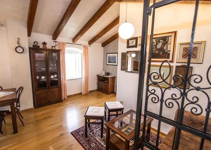 Kameni Dvori - Family Near Dubrovnik *