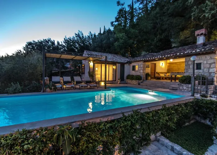 בית נופש Kameni Dvori - Family Near Dubrovnik